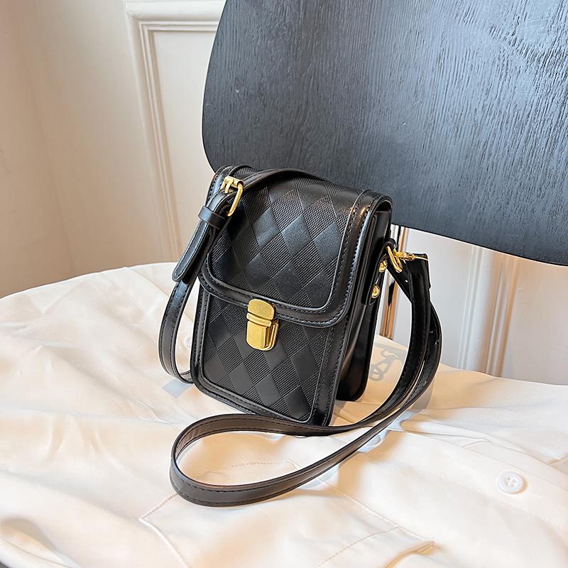 Women S Quilted Crossbody Bag Lightweight Pu Shoulder Purse With Detachable Belt Lock Closure For Daily Essentials Storage Bag