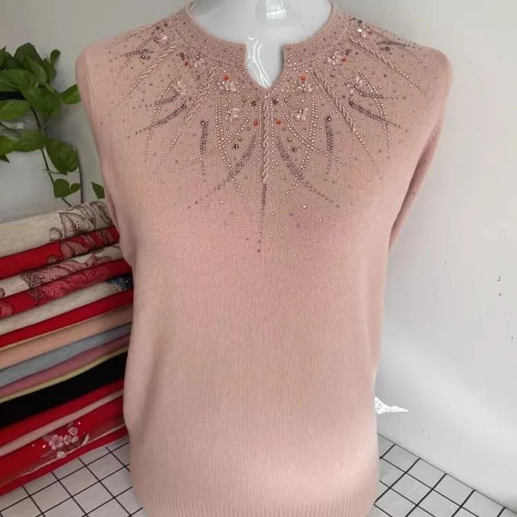 Women's Autumn Embroidered Faux Shearling Knit Sweater for Middle-aged and Elderly Women, Loose Fit, Plus Size Undershirt