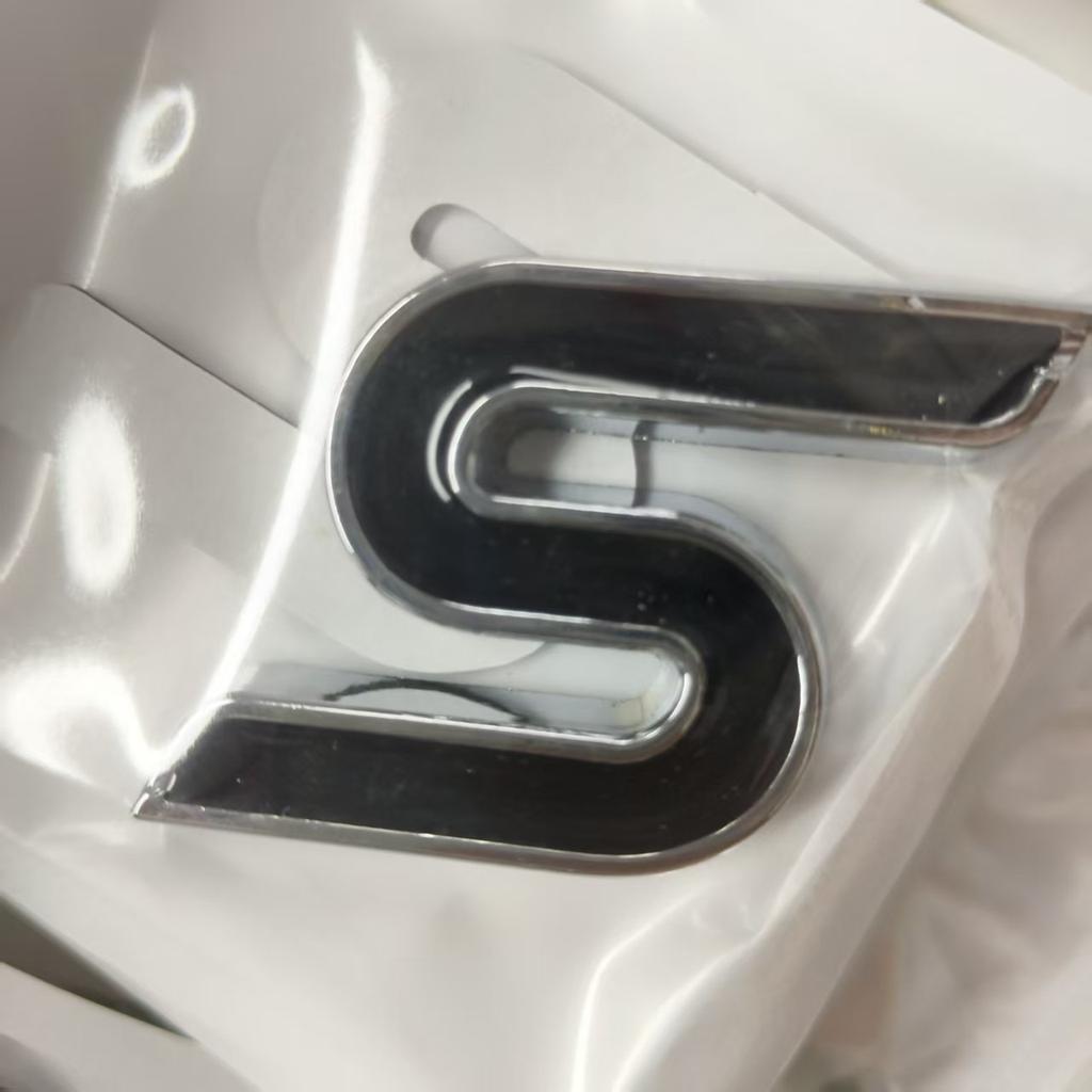 S Letter Personalized Car Labeling, Three-dimensional Decorative Label for the Hood and Trunk, Appearance Modification Accessories