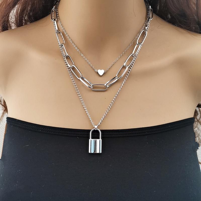 European and American Jewelry Retro Multi-layered Chain Peach Heart Necklace Fashionable Geometric Lock