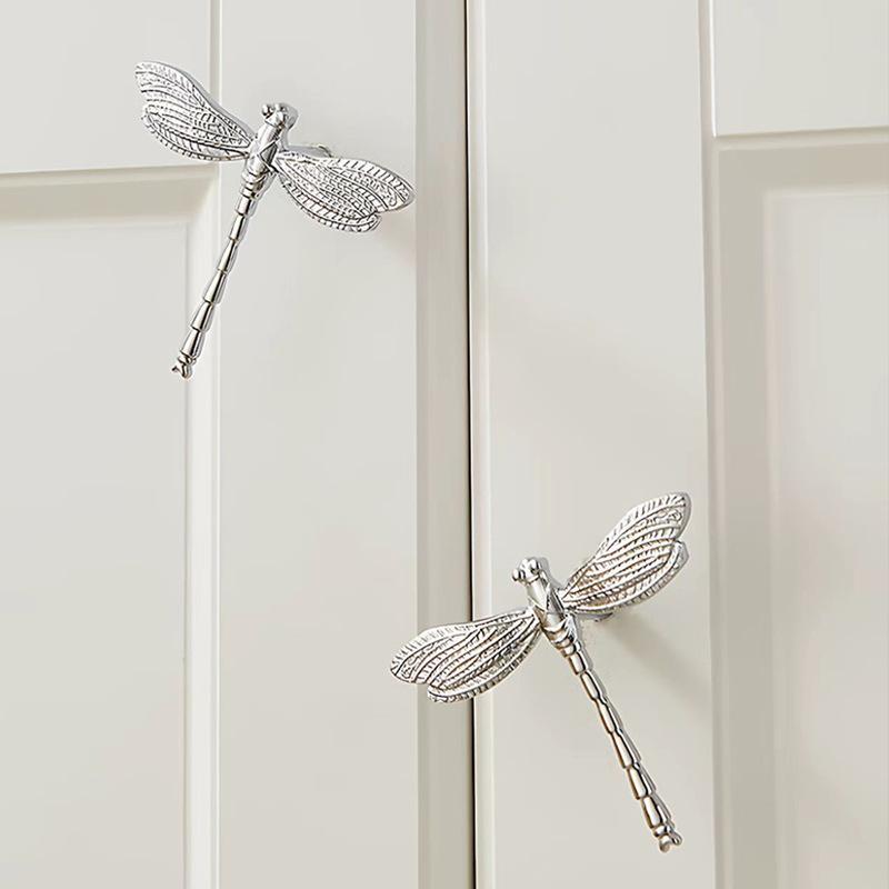 1Pcs Retro Dragonfly Shape Cabinet Drawer Knobs Vintage Metal Furniture Handles For Wardrobe Closet Drawer Hardware Decor