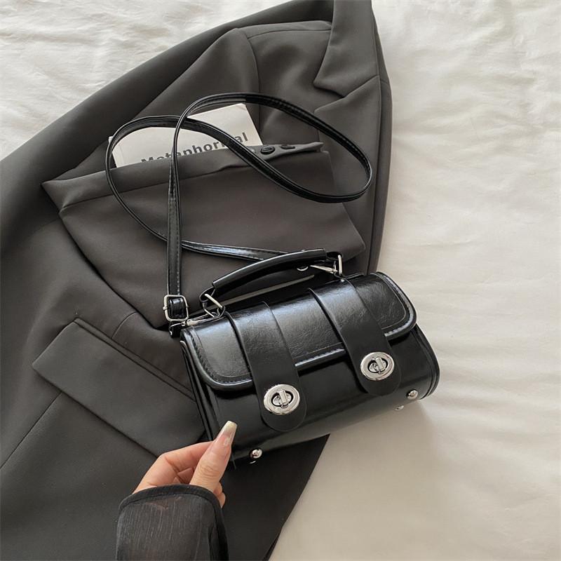 IELGY Fashion One-Shoulder Messenger Pillow Bag High-value Portable Boston Bag