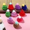 10 peças de artesanato de costura Natal Mini Boneca de tricô Chapéus Ornamentos Mini Chapéu de lã Presente de Natal