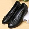 Soft Leather Soft-Soled Mother Shoes, Flat-Bottomed Wear-Resistant Waterproof Bow Work Shoes