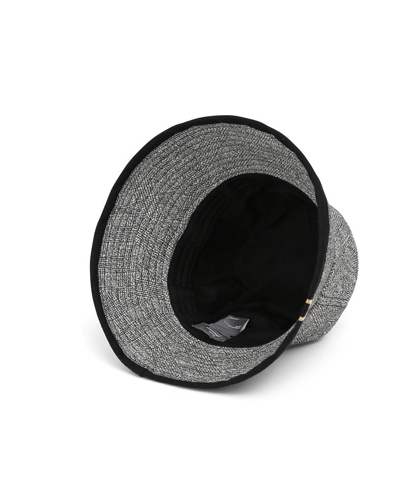 Eondeokeonteulolseutyudio Cotton Bucket Hat Drop Bucket / Cotton Hb / Line Black