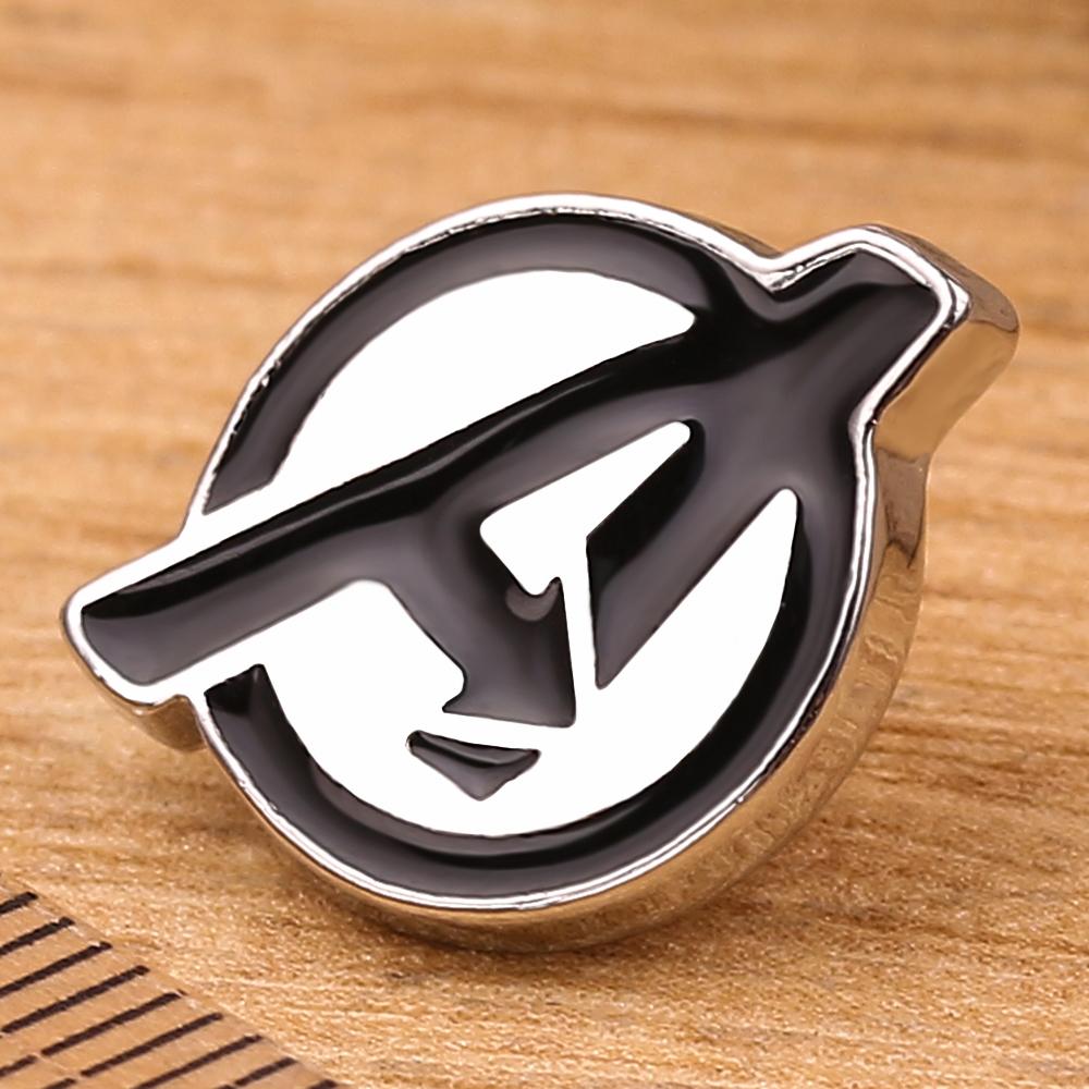 Disney Marvel Movie Avengers Logo Button Brooch Enamel Icon Badge Fashion Letter Alloy Lapel Pin For Backpack Accessories