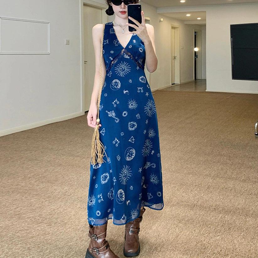 Elegant Retro V-Neck A-Line Summer Dress - Slim Waist, Beach Style