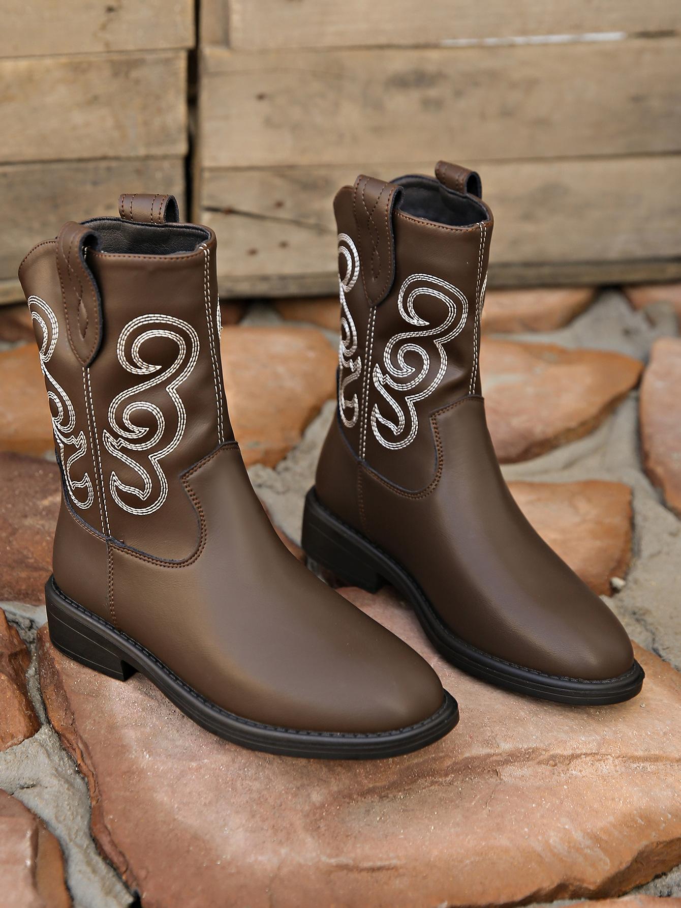 

Ретро вышитые ковбойские сапоги в стиле вестерн женские 2024 новые модные темпераментные средние сапоги китайские модные сапоги большого размера 43