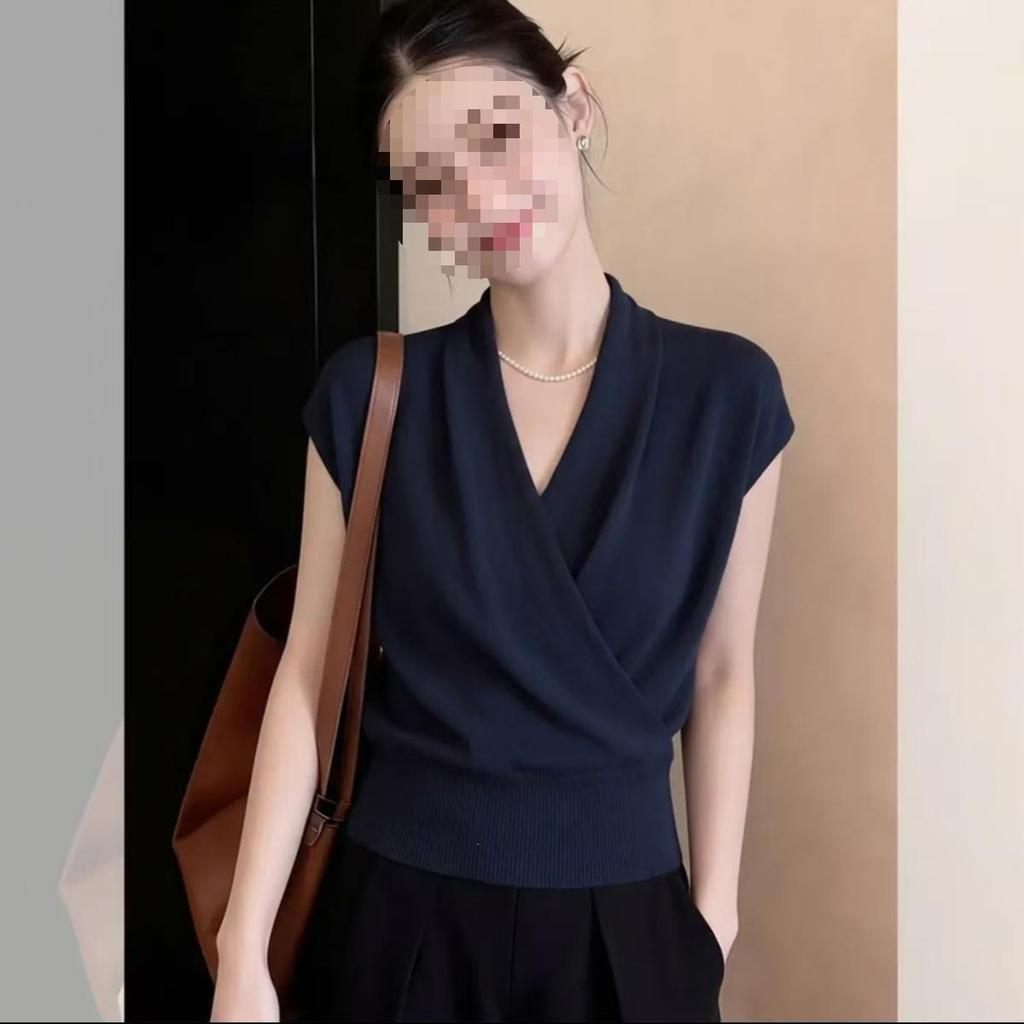 Women's Waist-Cinched Tencel Short-Sleeve Knit Top - Slimming, Stylish, Chic Summer Casual