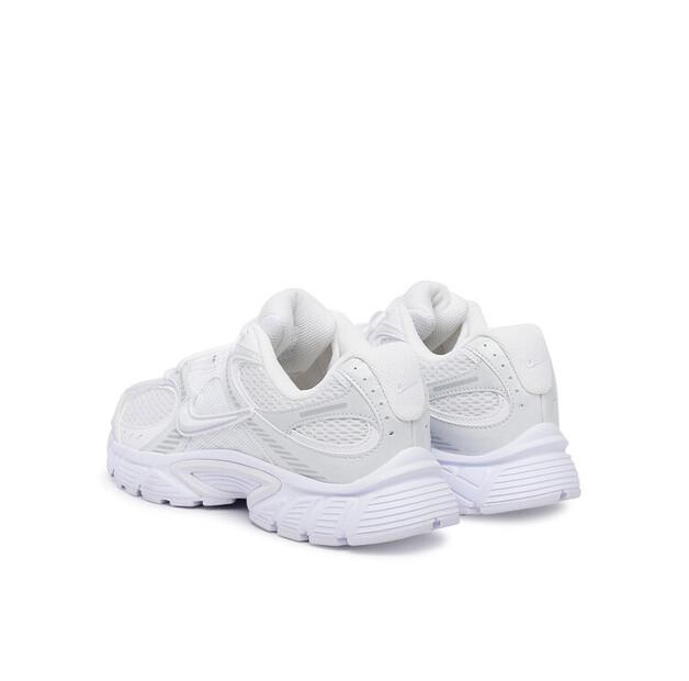 Nike V5 RNR Sneakers