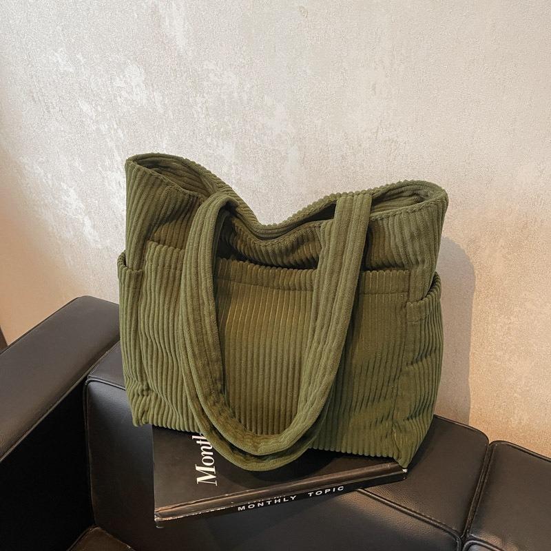 Fashion velvet bag women's autumn and winter new shoulder armpit bag large capacity commuting class tote bag