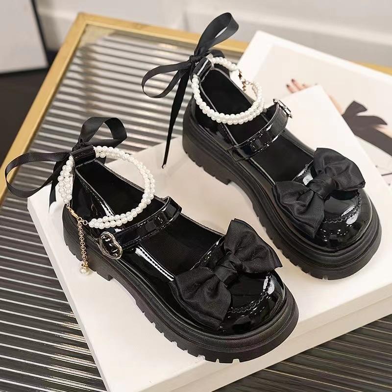 Lolita Shoes Heart Buckle Women Sweet Bow Pearl Chain Mary Janes Shoes Woman PU Leather Thick Bottom Party Pumps Mujer