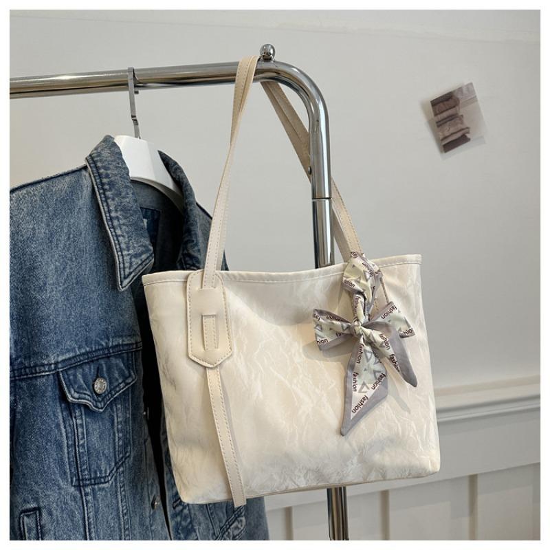 Versatile Handbag Women's New Small Fresh and Fashionable Shoulder Bag Large-capacity Commuter Tote Bag