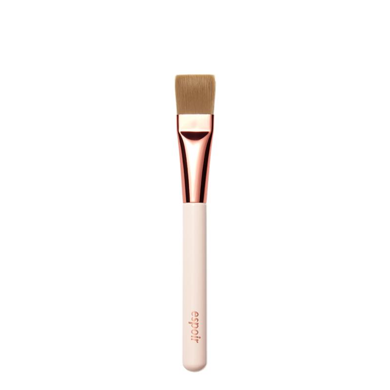 True Glow Foundation Brush