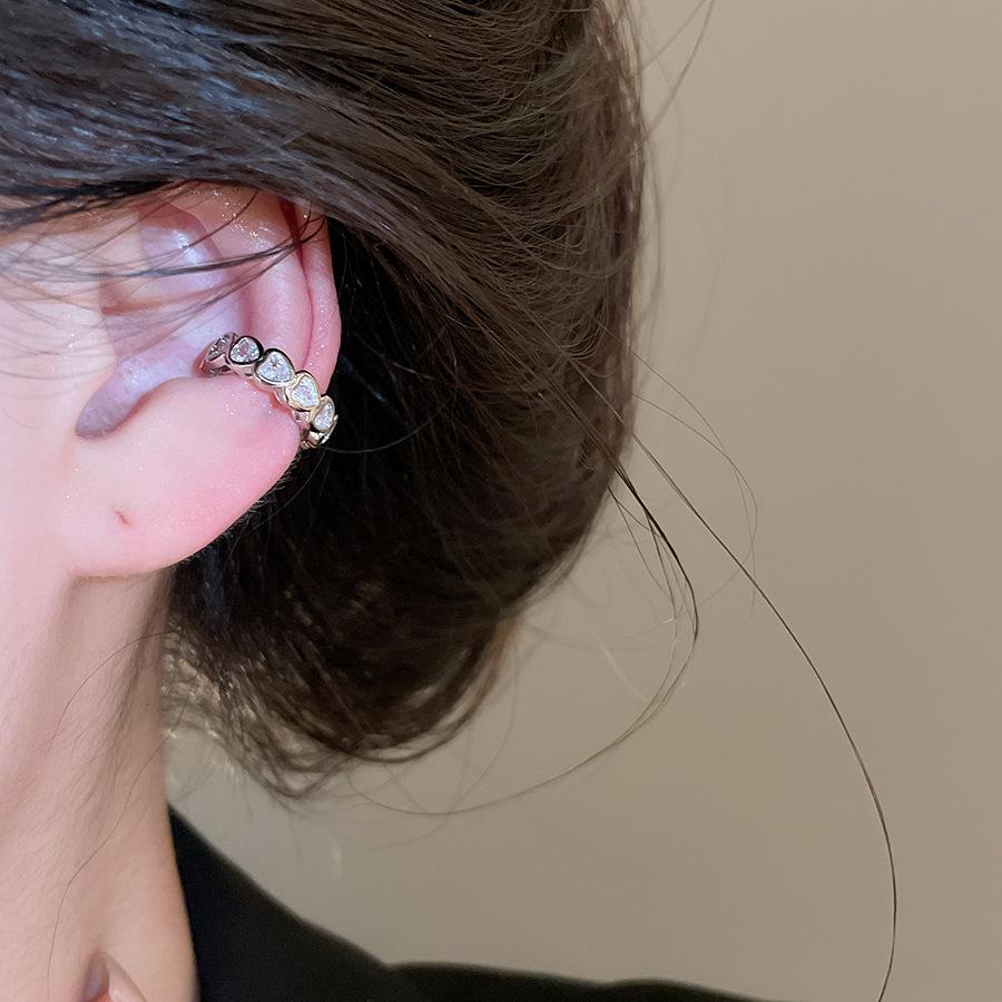 

Luxury Zircon Heart-Shaped Ear Clip for Women Fashion Double Layered Hollow Crystal Ear Cuff Earrings Party Jewelry Gifts