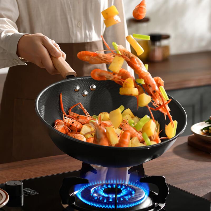 DESLON Forged Refined Iron Wok
