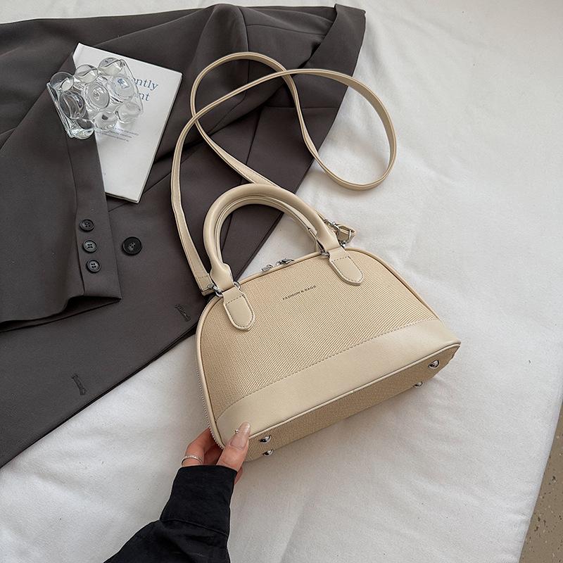 New simple portable women s bag light luxury fashionable shoulder bag niche design texture messenger bag women
