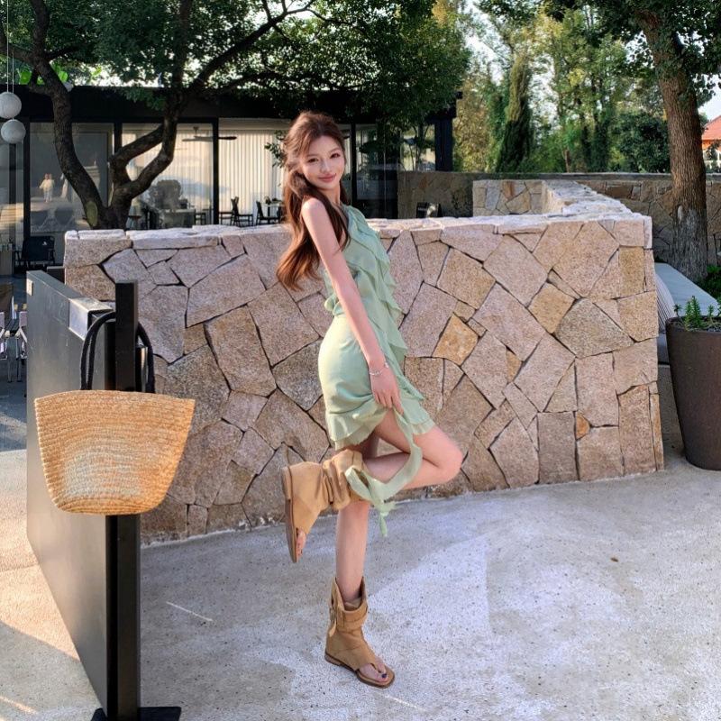 Pure desire green neck ruffle leaf edge dress women's summer new niche design feeling waist and thin fairy short skirt