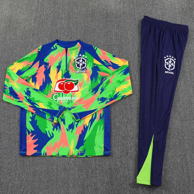 

Brazil National Team Half-Zip Long-Sleeve Windbreaker Jacket and Short-Sleeve Vest Football Uniform. S