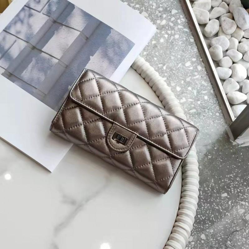 Womens Genuine Leather Long Tri-fold Wallet Lambskin Clutch Bag Chain Crossbody Small Purse Vintage Quilted