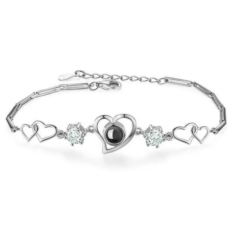 Bracciale a Forma di Cuore con Proiezione 'Ti Amo' in 100 Lingue per Donna - Foto e Testo Personalizzabili