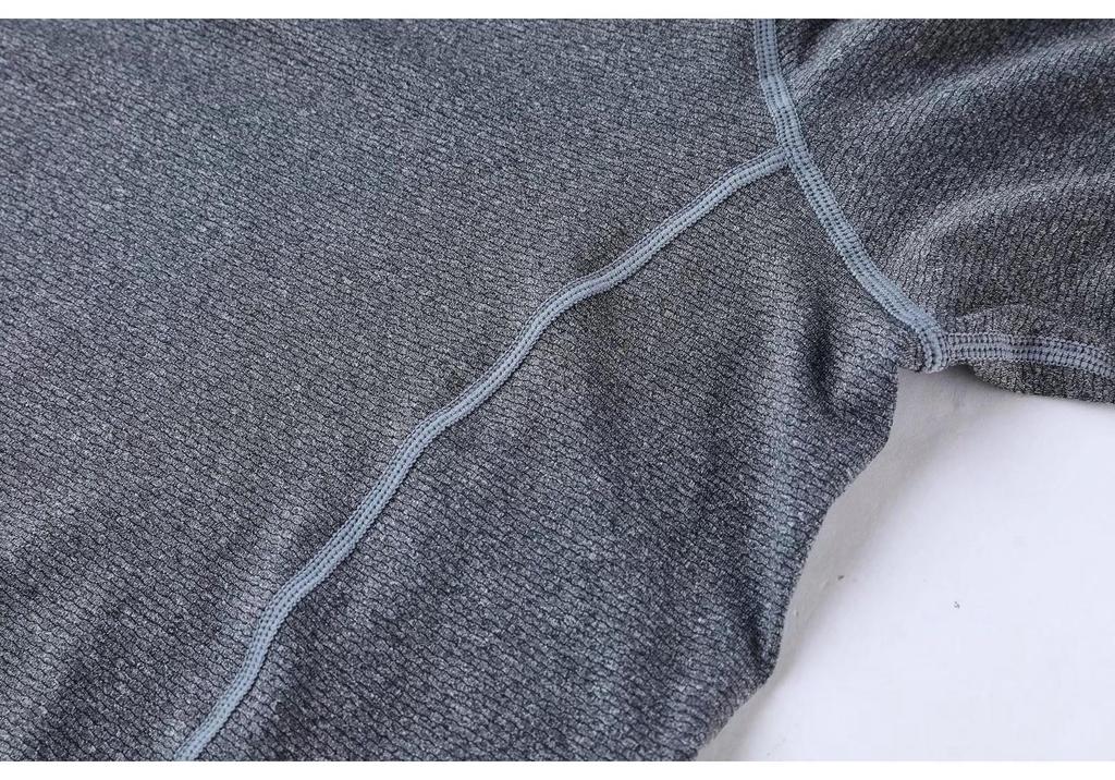 Men's Half-Zip Breathable Sweat-Absorbing Long Sleeve Sports T-Shirt for Running & Training