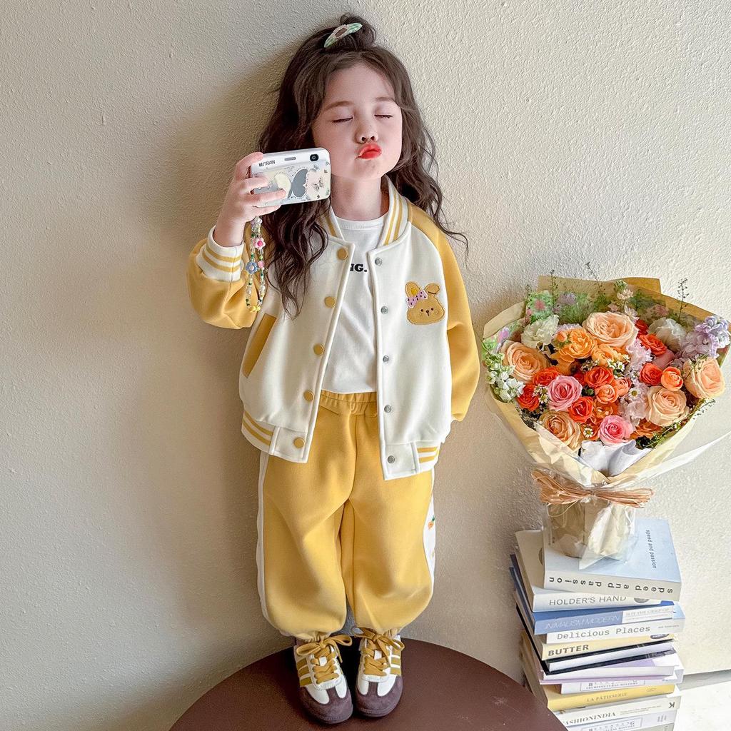 Trendy 2025 Girls' Baseball Suit Set - Spring/Autumn Fashionable Two-Piece Outfit for Kids