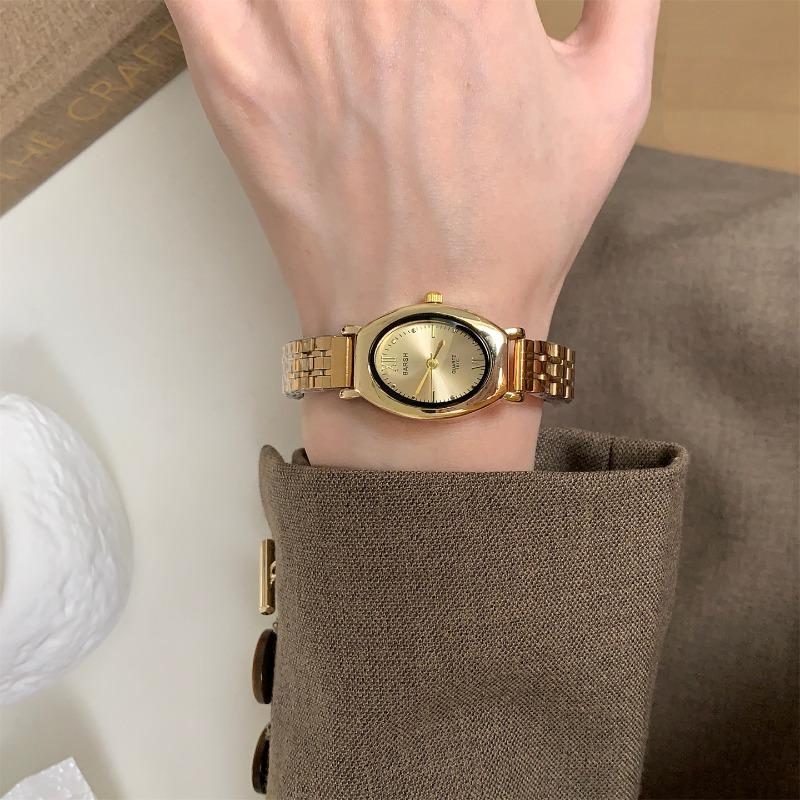 Mittelalterlicher Stil Literarische und Retro Armbanduhr Damen Kleine Exquisite Leichter Luxus Temperament Damen Quarz Uhr