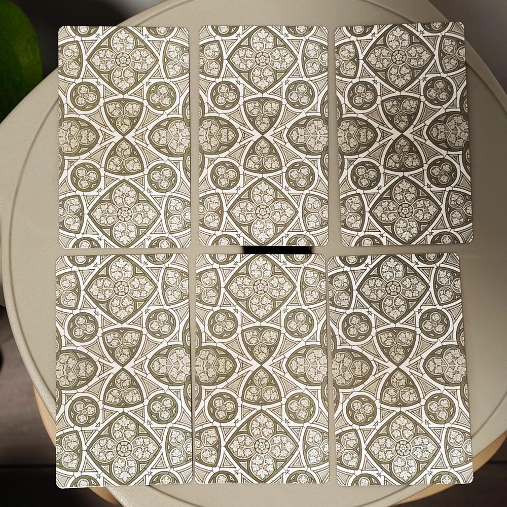 Das Marseille-Tarot(Spanische Ausgabe) 78 Stück Tarotkarten basierend auf dem Marseiller System - 10,3*6cm