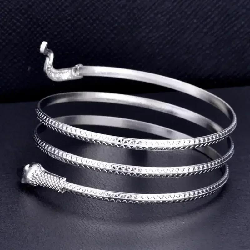

Small Snake Coiling Bracelet Metal Snake Bracelet Personality Versatile Niche Fashion Bracelet Men Women Size Adjustable Bangles