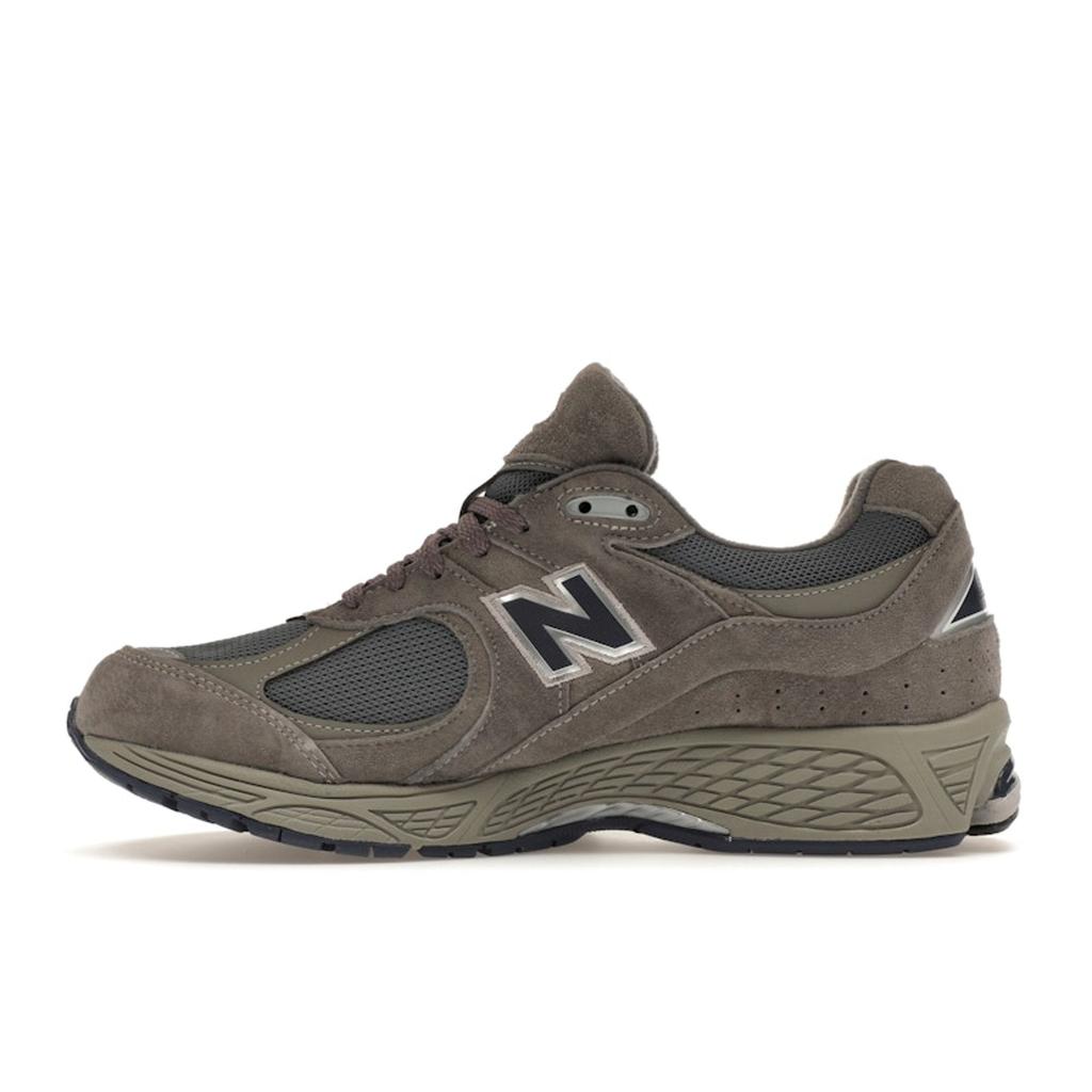 New Balance 2002R GORE-TEX Castlerock Natural Indigo Unisex Sneakers Grey Brushed-Nickel M2002RXC