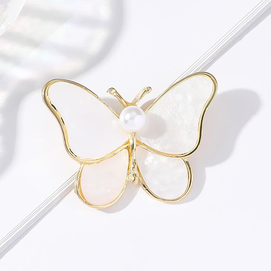 Female Fashion Butterfly Brooch