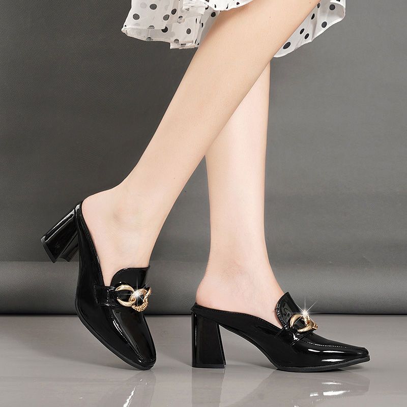 

Стильные остроносые туфли-мюли на толстом каблуке с металлической отделкой Женская обувь Черные Белые Туфли на высоком каблуке Стильные Лакированные каблуки 35 чёрный
