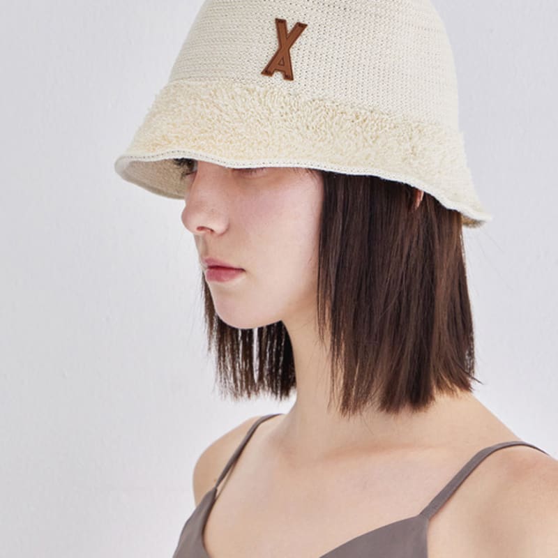 VARZAR VA Patch Towel Bucket Hat Ivory