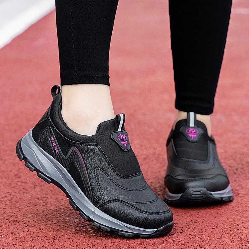 Spring and Summer Soft-soled Shoes In Walking Sports Shoes