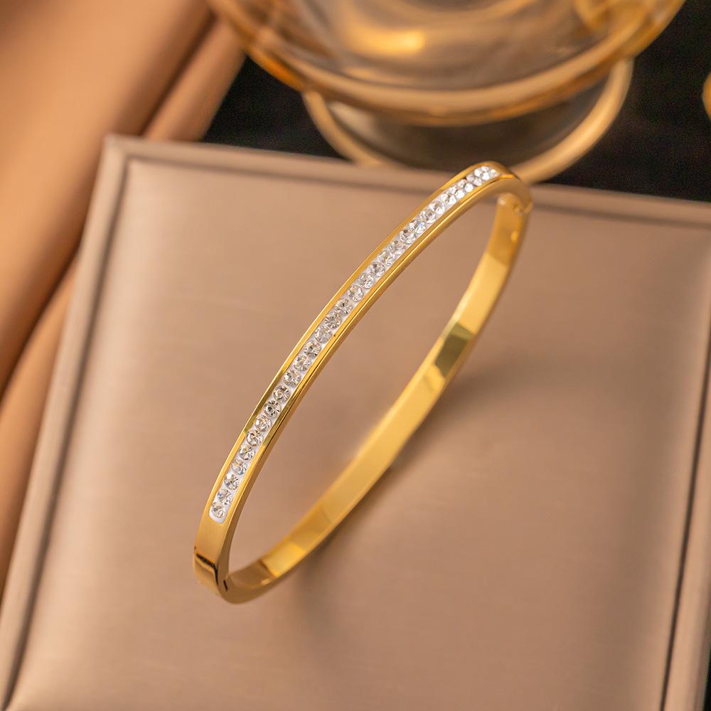 Europe And the United States Hot Selling Stainless Steel Braceelet Gold Zircon Inlaid Stainless  Bangles for Womem  Gift
