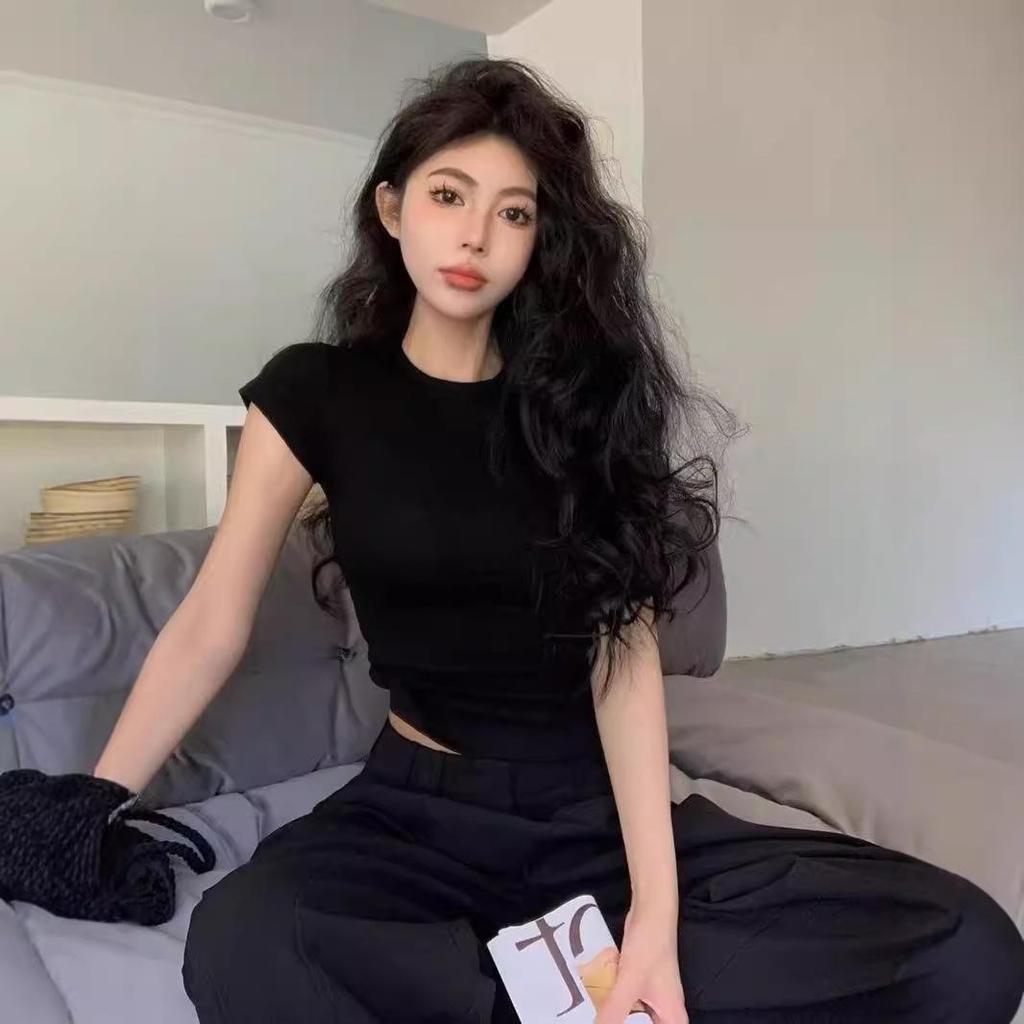 T-shirt Court Manches Courtes Coupe Ajustée Style Coréen pour Femme - Mode Été 2025