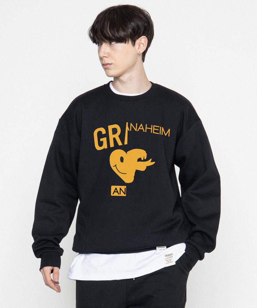 GRAVER [Unisex] Heart Snake Half Arch Logo Sweatshirt_Black