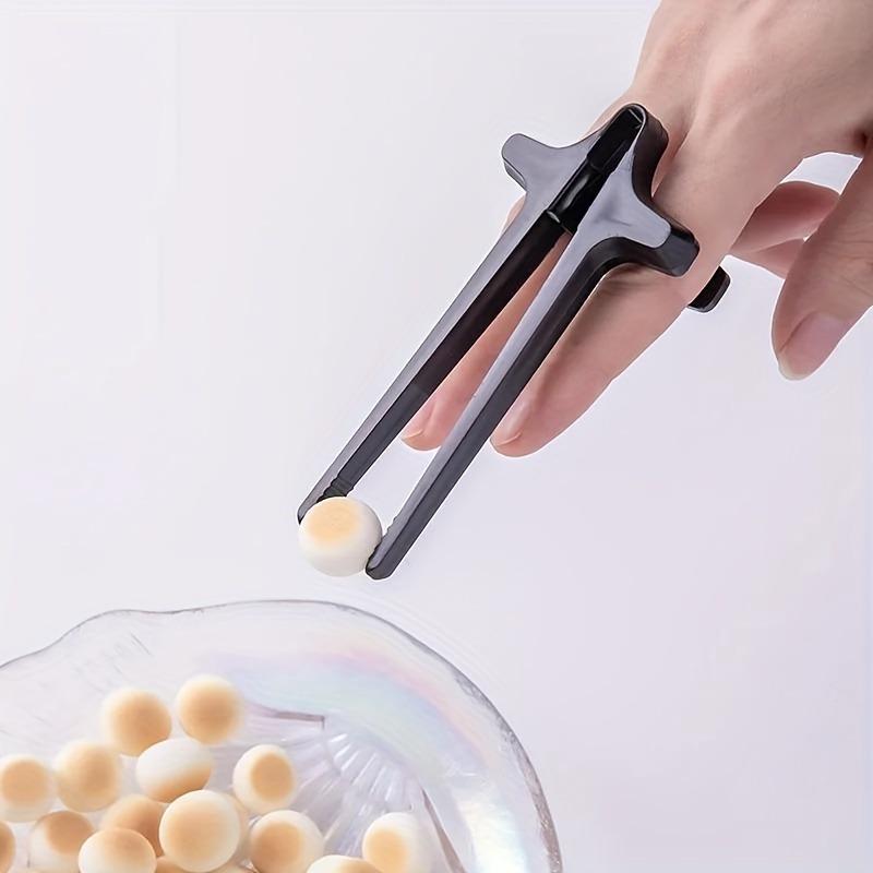 Creative Finger Food Clip Lazy Helper Chopsticks Game Playing Snacks No Mess Hand Chopsticks Finger Sleeve Food Clip