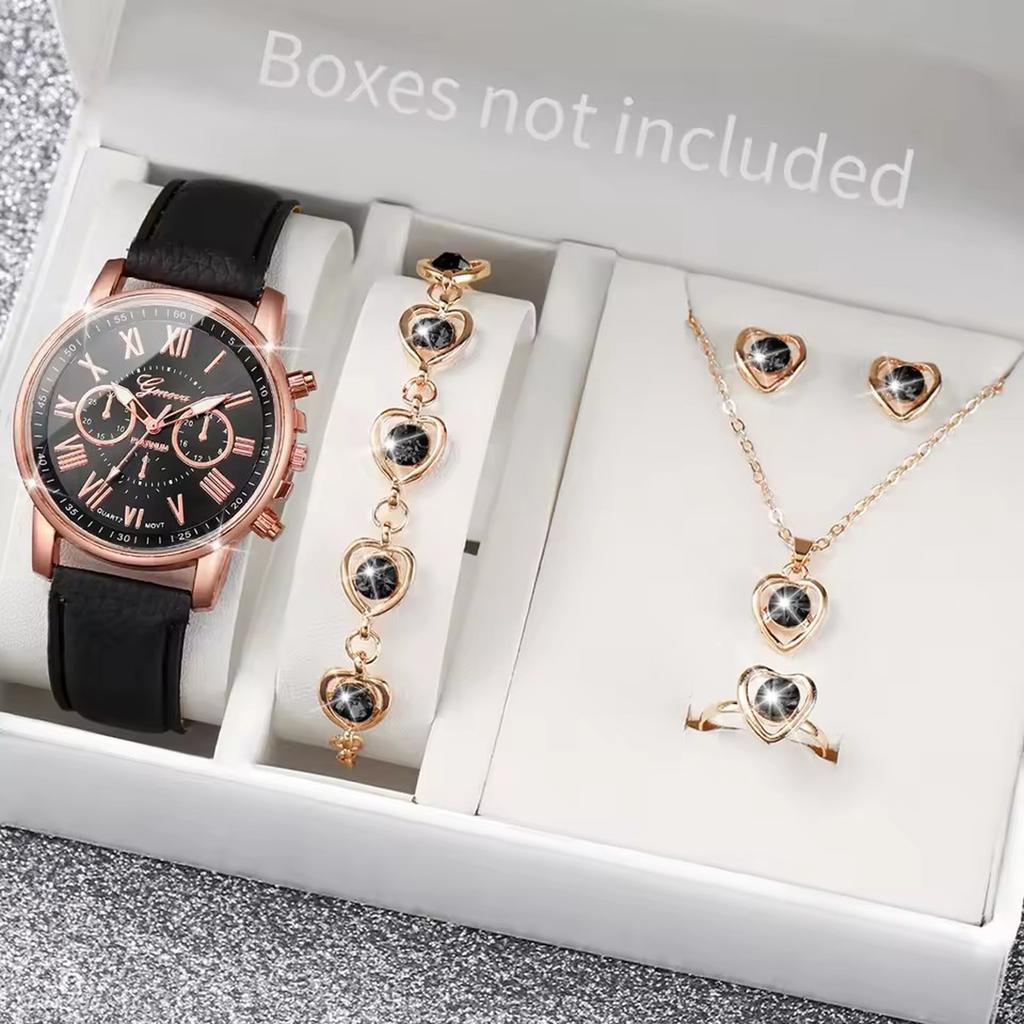 Minimalist And Personalized Women's Jewelry Set