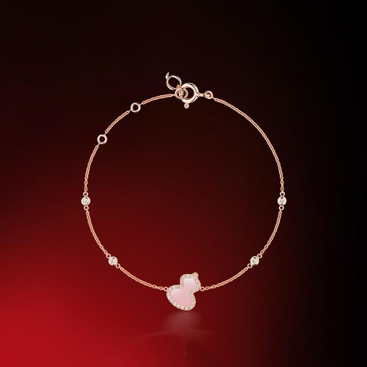 Luxury Women's Gourd Bracelet: Silver-Gilt, Mother-of-Pearl, Agate Jewelry, Unique Bangle, Handcrafted Design.