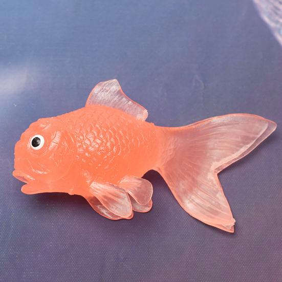 Goldfisch Modell Bunt Cartoon Fisch Serie Miniatur Figur Ornament Weiches TPR Meerestier Fisch Figur Kinder Angelspielzeug Aquarium Dekoration