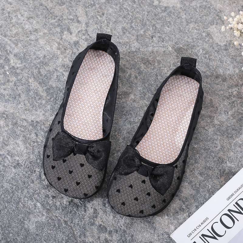 Summer sandals women's single shoes soft sole breathable lace shallow mouth versatile women's shoes comfortable flat bottom casual mother shoes mesh