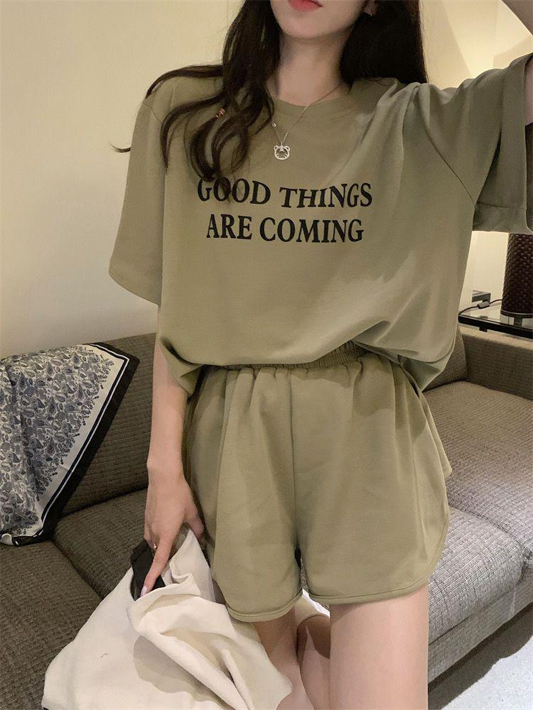 Women's Summer 2024 Korean & Hong Kong Style Fashion: Short Sleeve Top and Wide-Leg Shorts Two-Piece Set