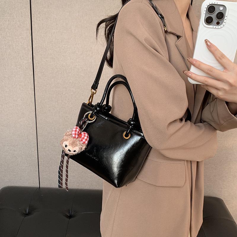 Women's Red Wedding Bucket Bag – 2024 Fashion Crossbody & Shoulder Bag