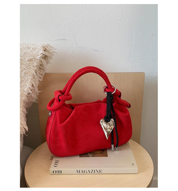 

Early autumn temperament dumpling bag 2025 new women s niche design high-end commuting casual versatile messenger bag tide