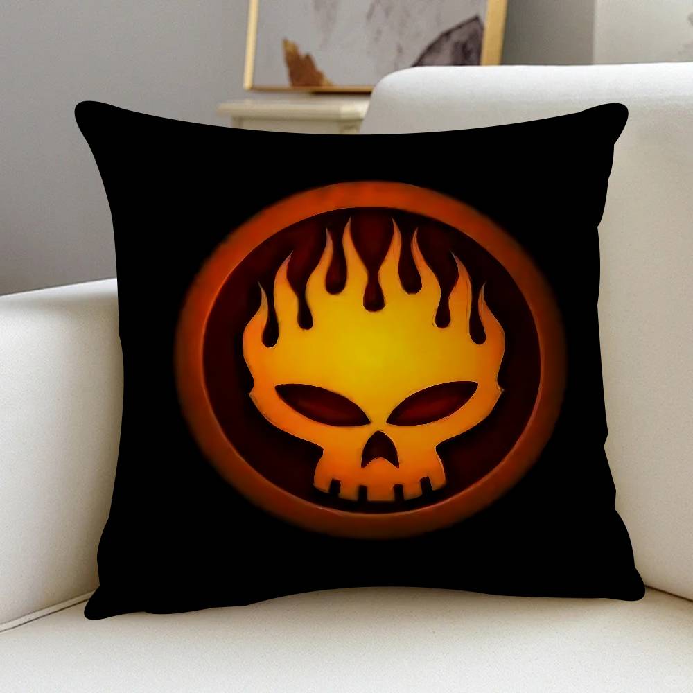 Punk Rock T-The O-Offspring Maple Design Cushion Cover Happy Autumn Harvest Decor Holiday Decorati Pillow Cover