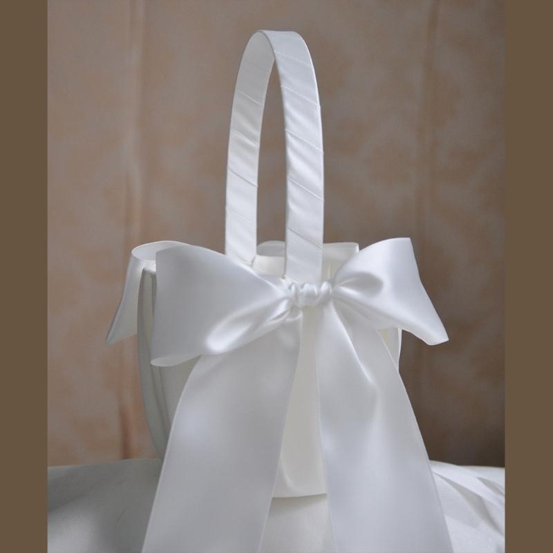 Satined Wedding Petal Basket Flower Girl Basket for Various Wedding Atmospheres Creation Garden Wedding Flower Baskets