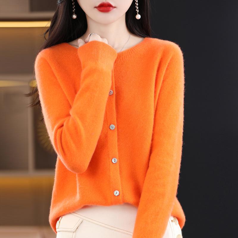 Women's Round Neck Pure Wool Cardigan - Versatile Loose Fit Solid Color Sweater for Spring and Autumn