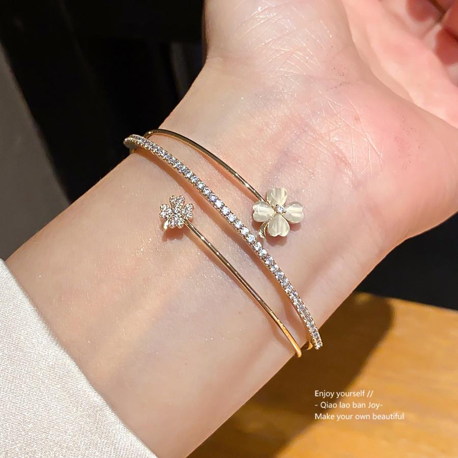 Zircon Cat Eye Flower Threestage Open Wristband For Stylish Office Accessory